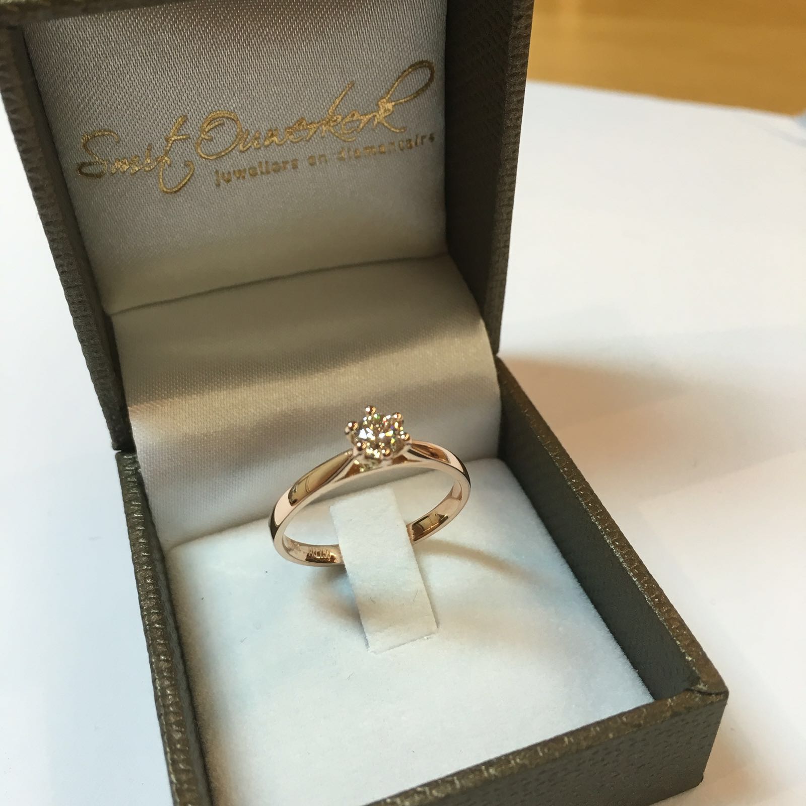 Ring met briljant